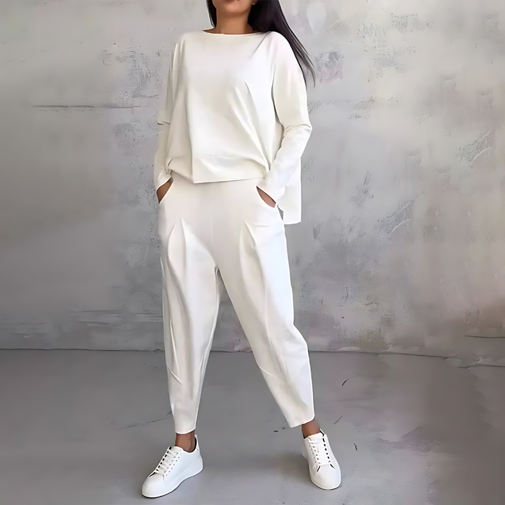 ISABEAU | Cozy Two-Piece Outfit