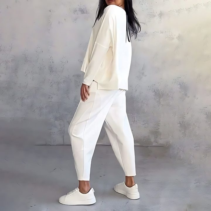 ISABEAU | Cozy Two-Piece Outfit