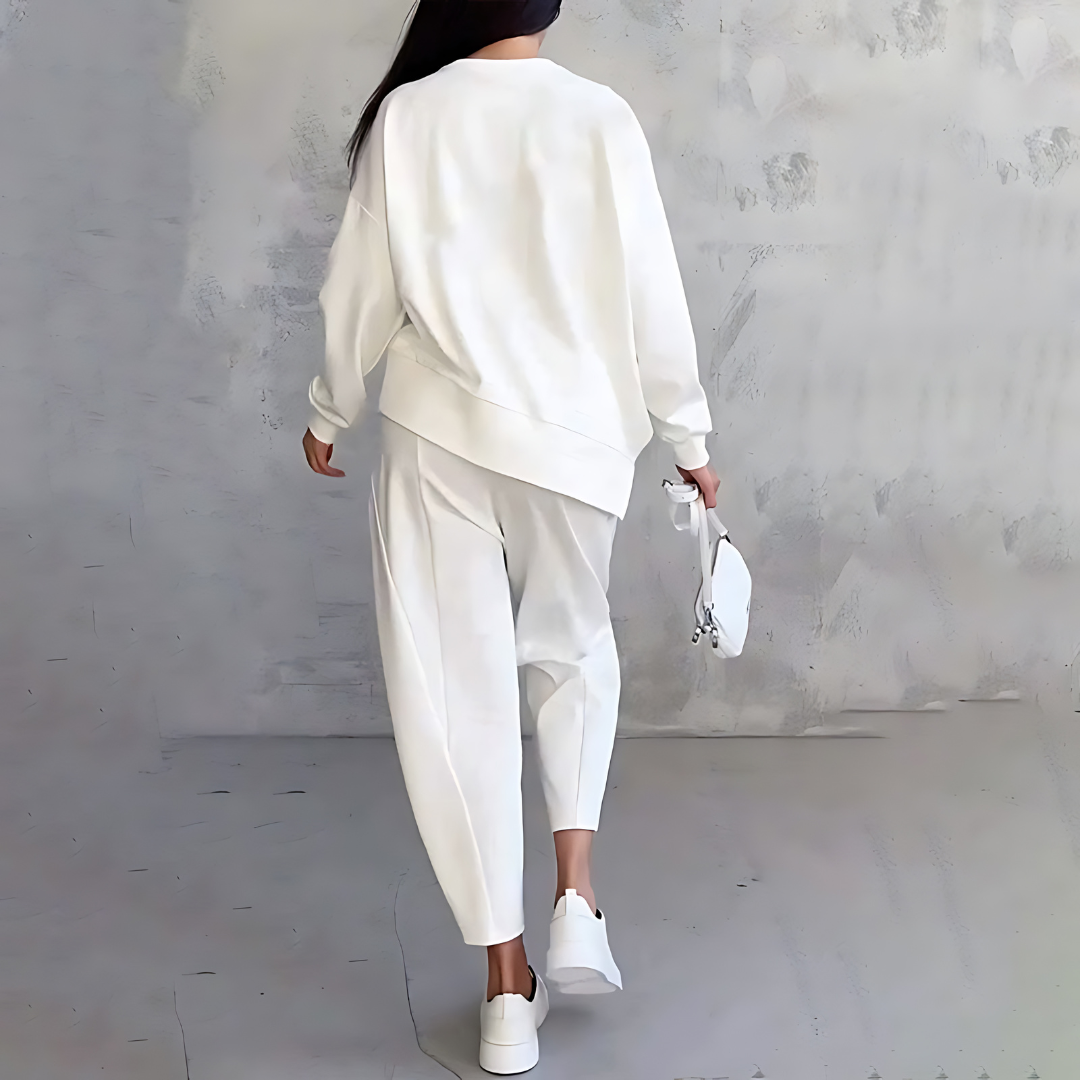 ISABEAU | Cozy Two-Piece Outfit