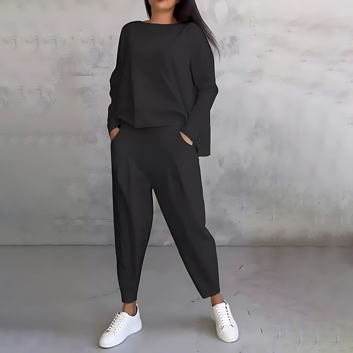ISABEAU | Cozy Two-Piece Outfit