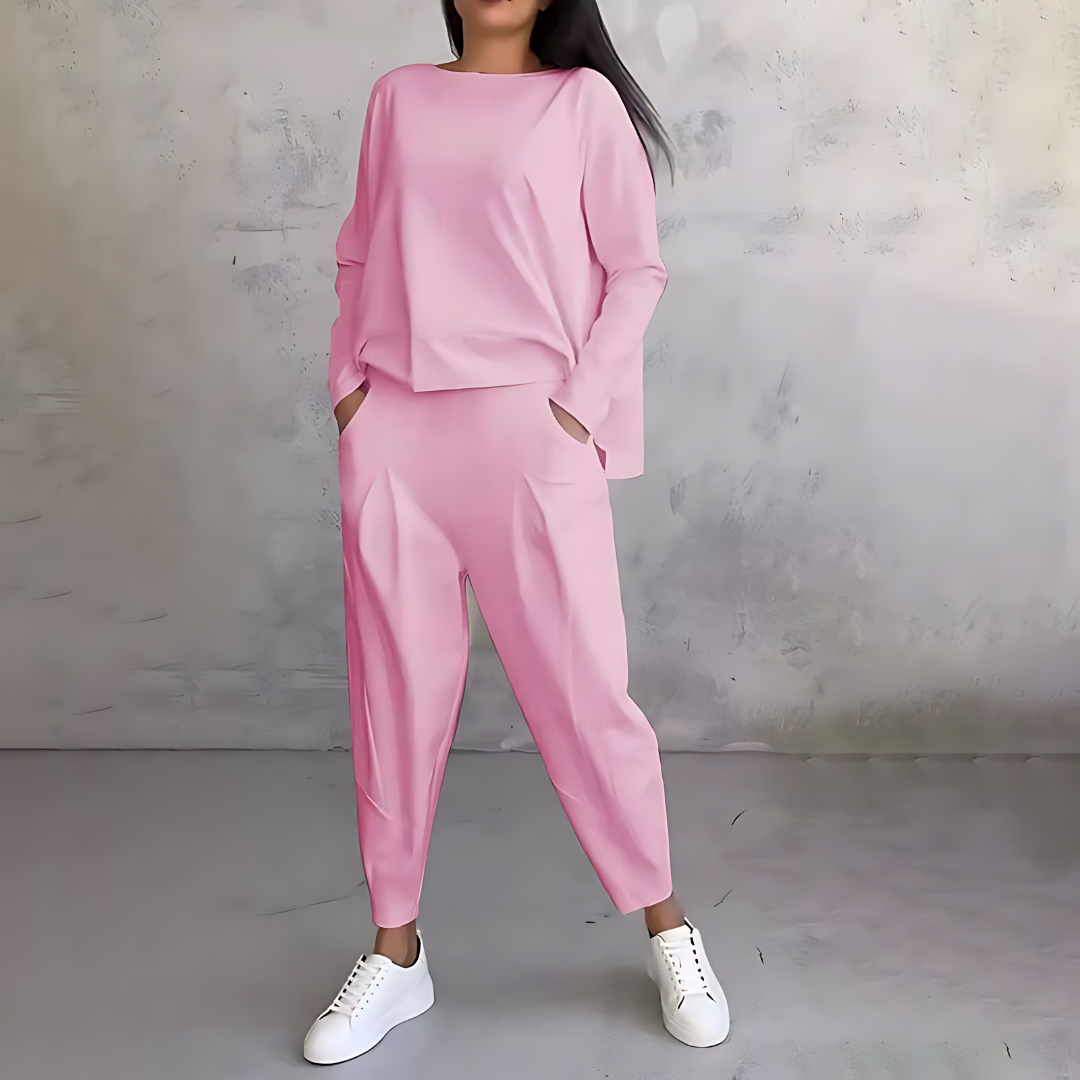 ISABEAU | Cozy Two-Piece Outfit