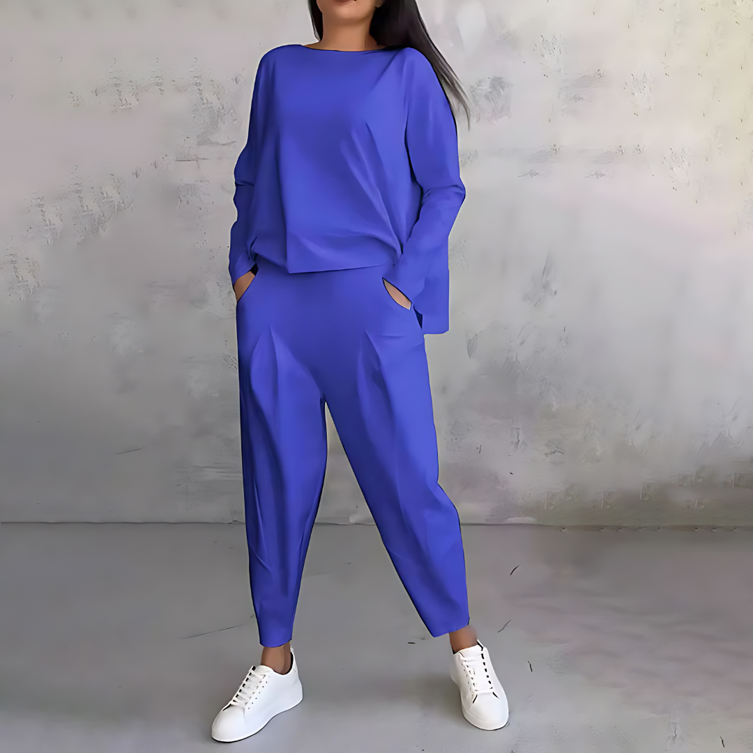 ISABEAU | Cozy Two-Piece Outfit