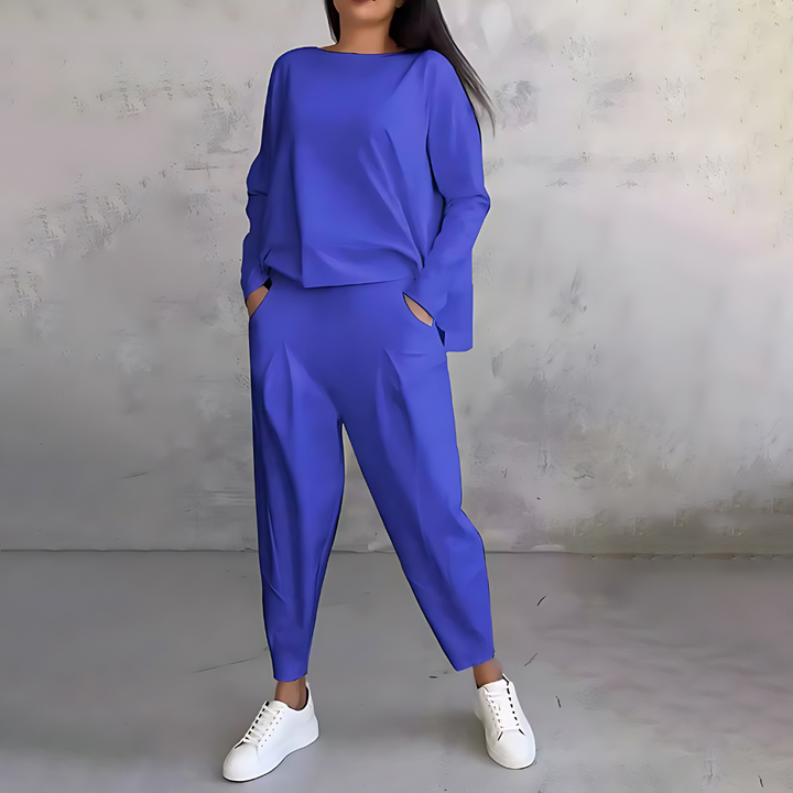 ISABEAU | Cozy Two-Piece Outfit