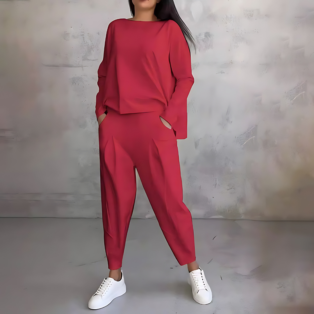 ISABEAU | Cozy Two-Piece Outfit