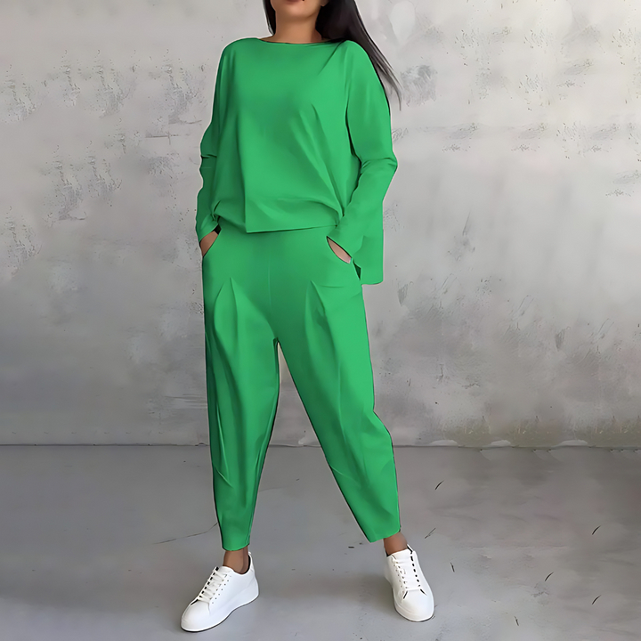 ISABEAU | Cozy Two-Piece Outfit